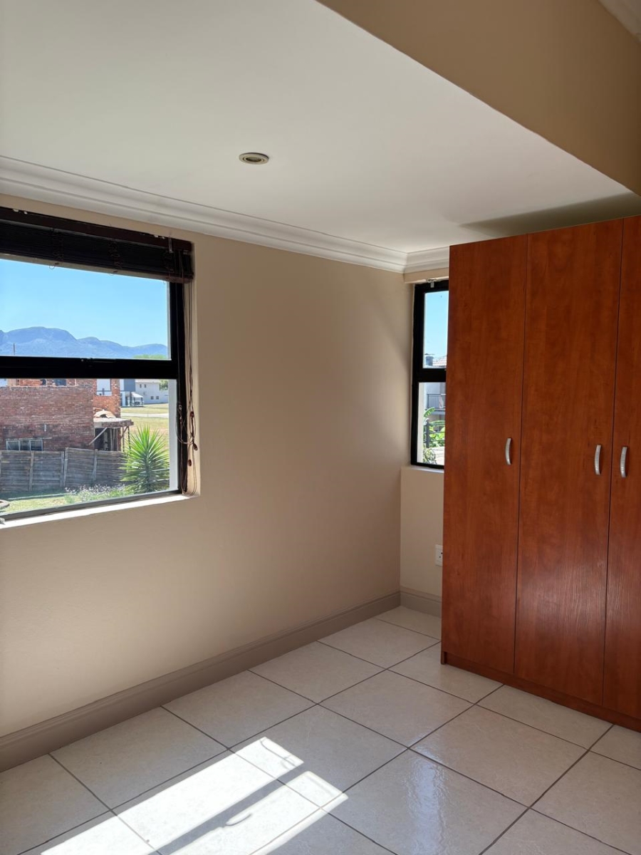 4 Bedroom Property for Sale in The Islands Estates North West